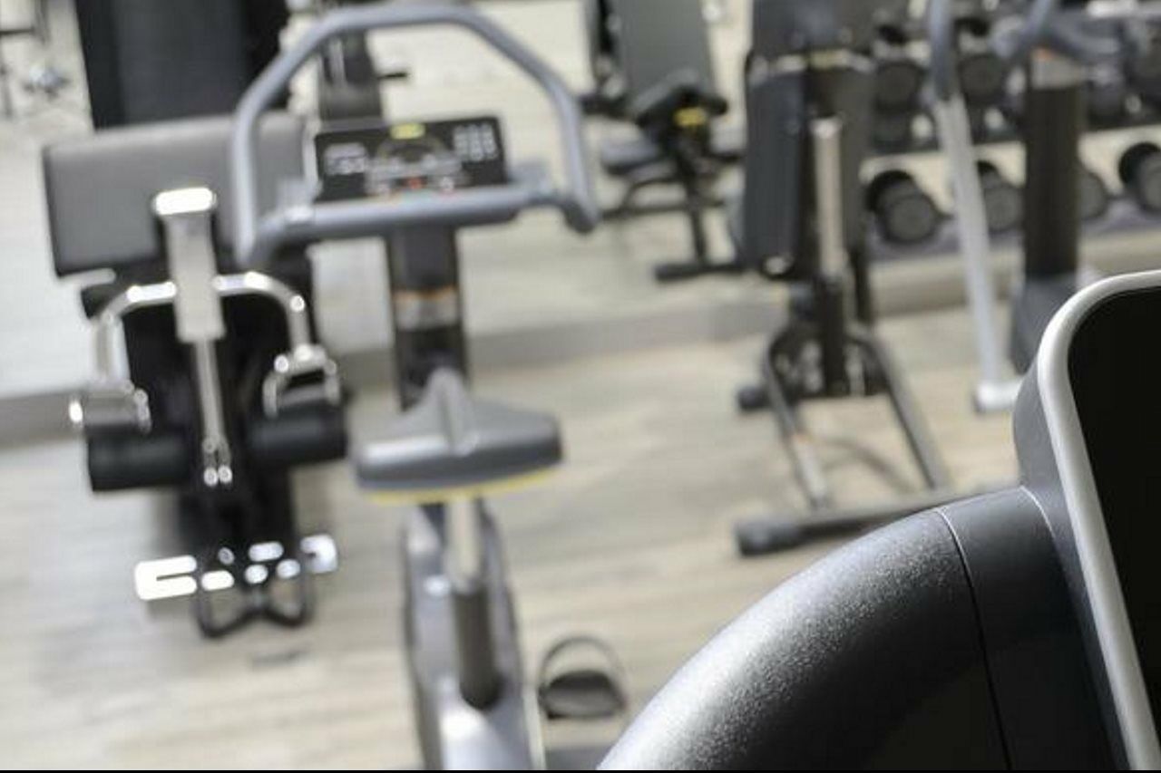 Nh Collection Eindhoven Centre Hotel Buitenkant foto The gym at the hotel